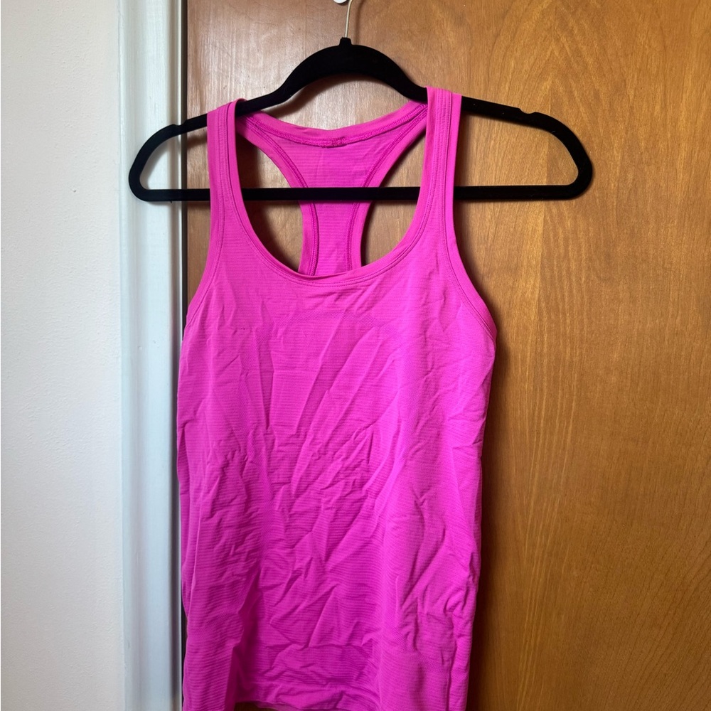 Lululemon Swiftly Tech Racerback Tank Top 2.0 Waist Length in Jewelled Magenta
